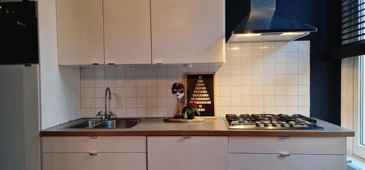 De Cosy Barock Met Gezellige Patio ! Apartment เบรดา ภายนอก รูปภาพ